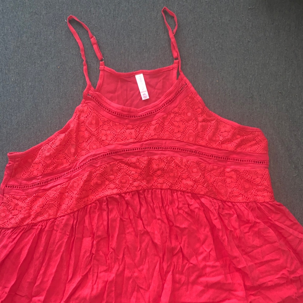 Women’s Bright Pink Tank